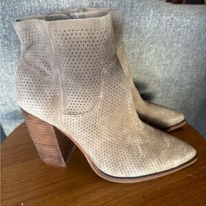 Vince Camuto Perforated Taupe Ankle Booties 8.5